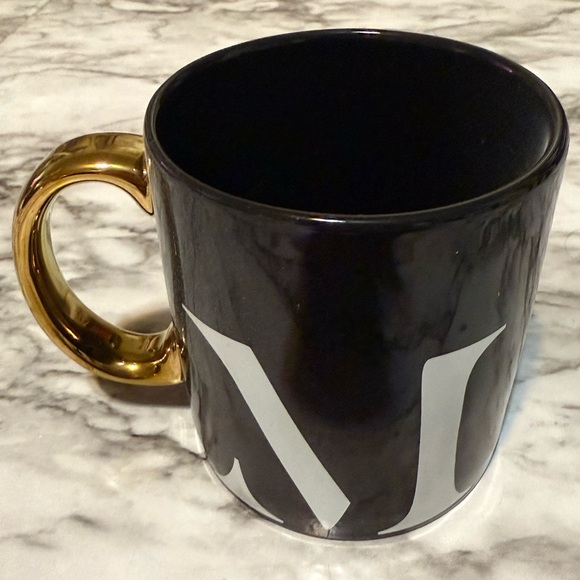 Black Mug with Gold Handle - Picture 3 of 3